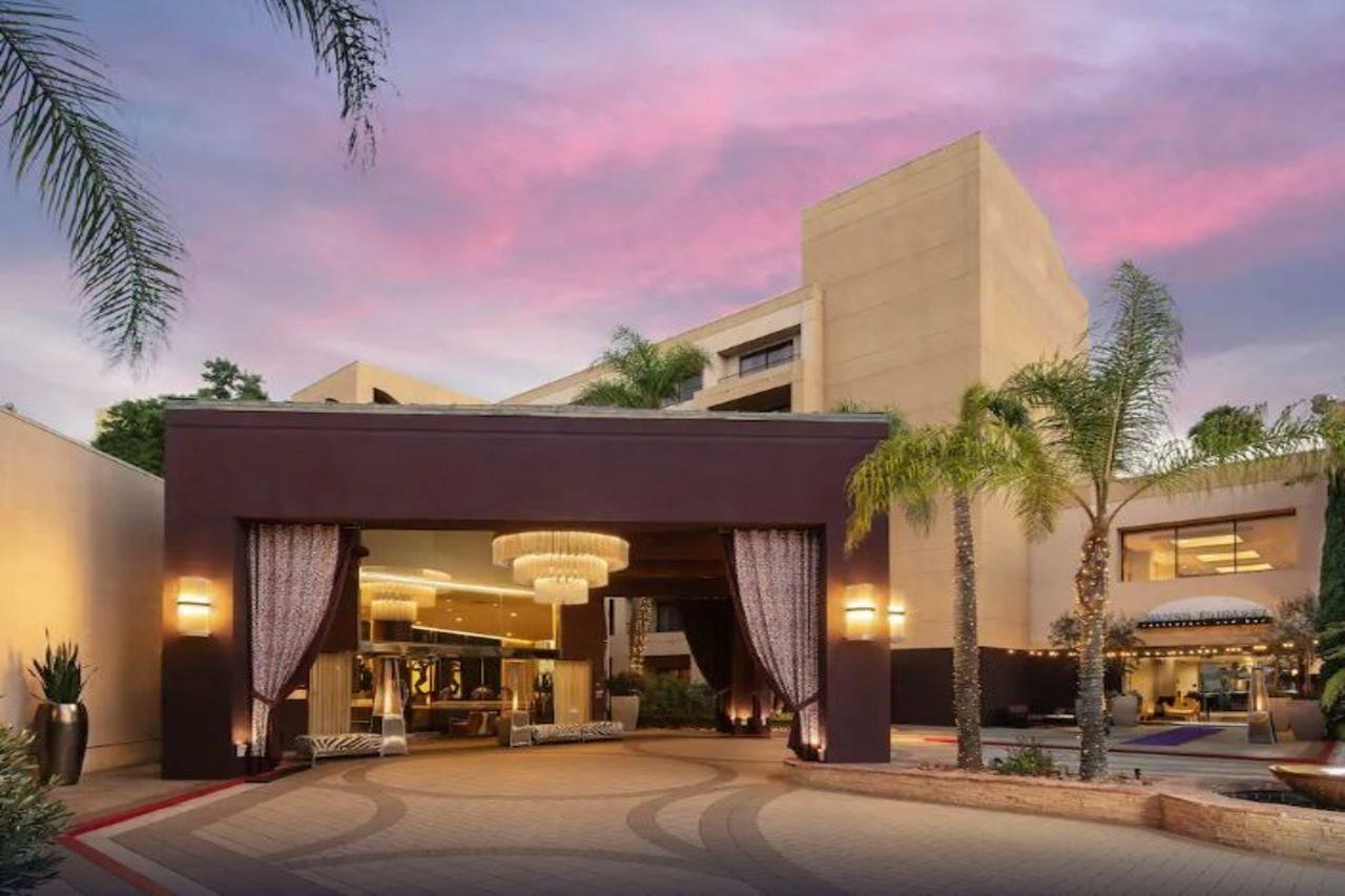 Avenue Of The Arts Costa Mesa, A Tribute Portfolio Hotel Екстер'єр фото