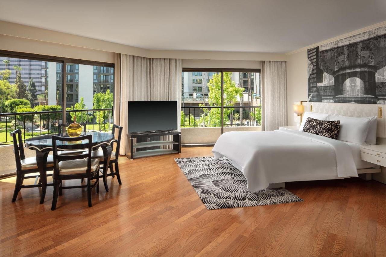 Avenue Of The Arts Costa Mesa, A Tribute Portfolio Hotel Екстер'єр фото