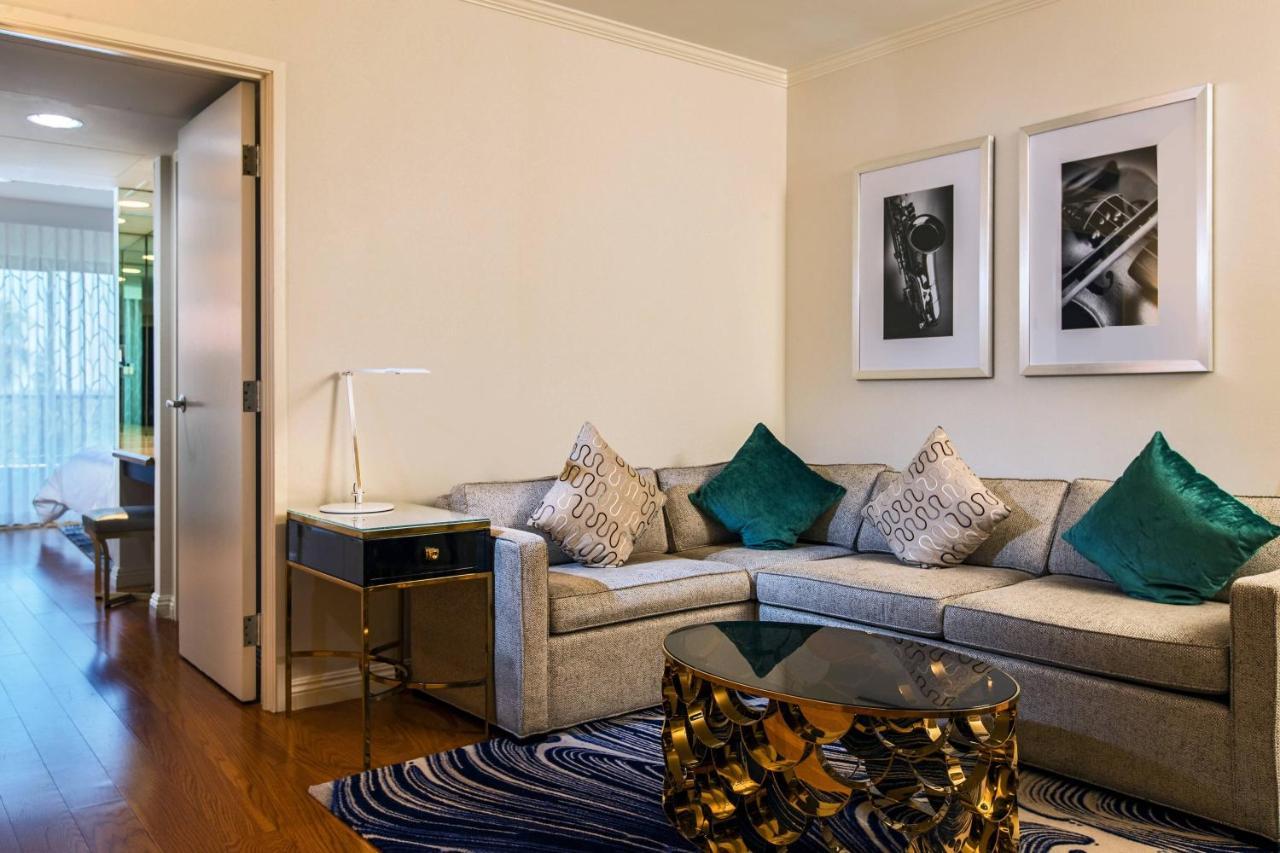 Avenue Of The Arts Costa Mesa, A Tribute Portfolio Hotel Екстер'єр фото