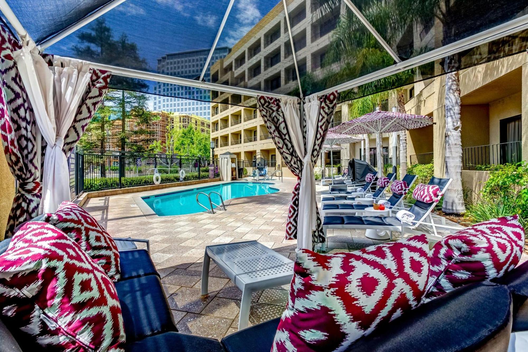 Avenue Of The Arts Costa Mesa, A Tribute Portfolio Hotel Екстер'єр фото
